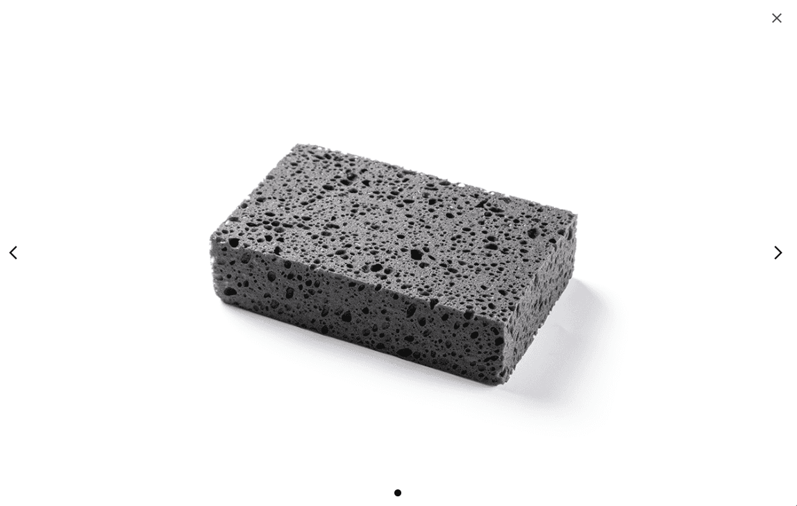 Shine Systems Black Sponge - чёрная крупноячеистая губка для мойки кузова автомобиля 20*12*6см